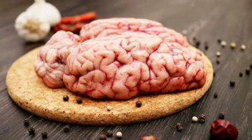 МОЗГИ НУЖНЫ? Настоящий деликатес! Жареные говяжьи мозги в кляре #shorts