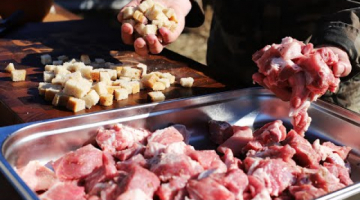 ШАШЛЫК НА УГЛЯХ. МЯСО МАРИНОВАННОЕ В ХЛЕБЕ