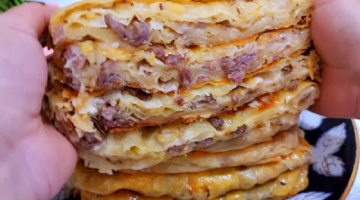 В МАГАЗИНЕ ТАКОГО НЕ КУПИШЬ!ШЕДЕВРАЛЬНЫЙ ПИРОГ ИЗ САМЫХ ПРОСТЫХ ПРОДУКТОВ!СЪЕДАЮТСЯ В ОДИН МИГ!